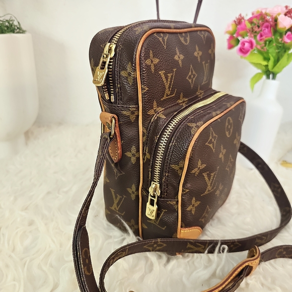 Louis Vuitton Monogram Brown and Tan Crossbody Bag - Picture 10 of 16